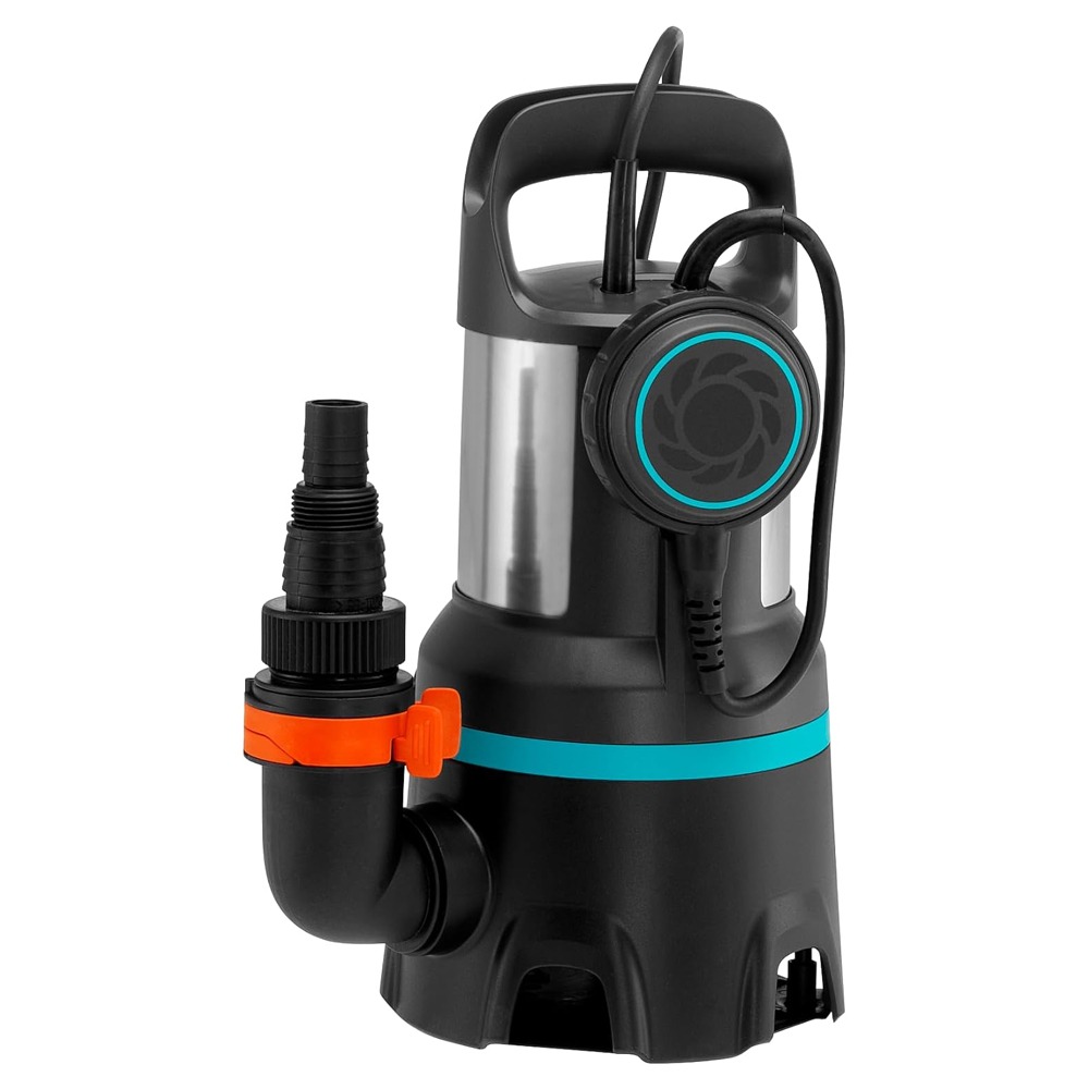 Stabil og slidstærk Gardena pumpe med håndtag og kabeloprul