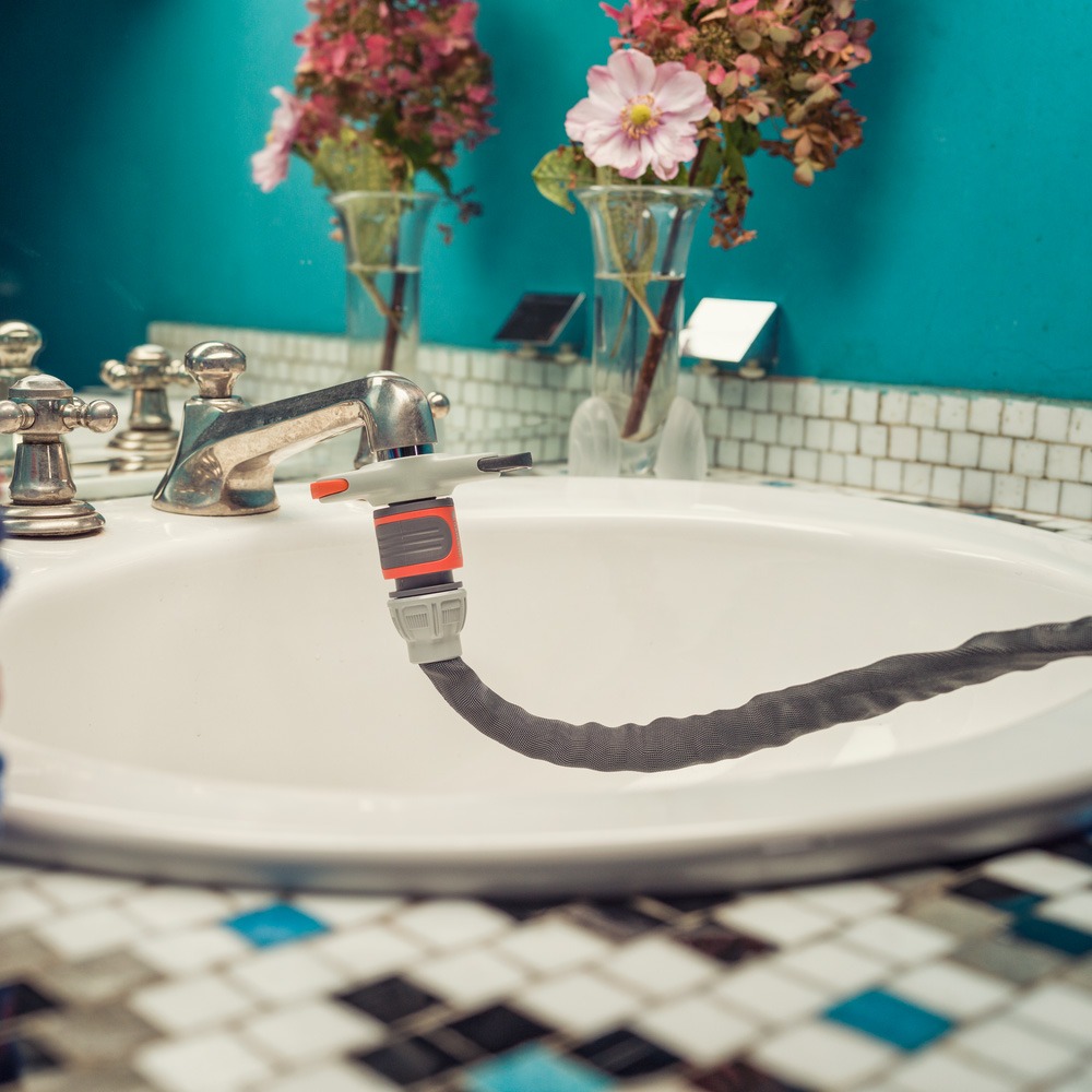 Montering af adapter med medfølgende nøgle