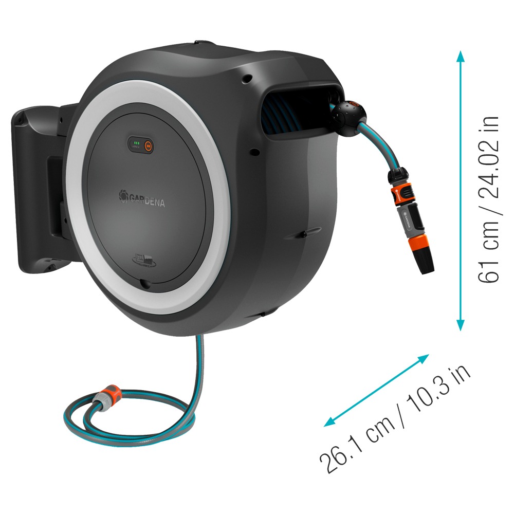 Visning af den vægmonterede Gardena PowerRoll 40m slangeboks åben, viser opbevaringsmuligheder for vandingsredskaber.
