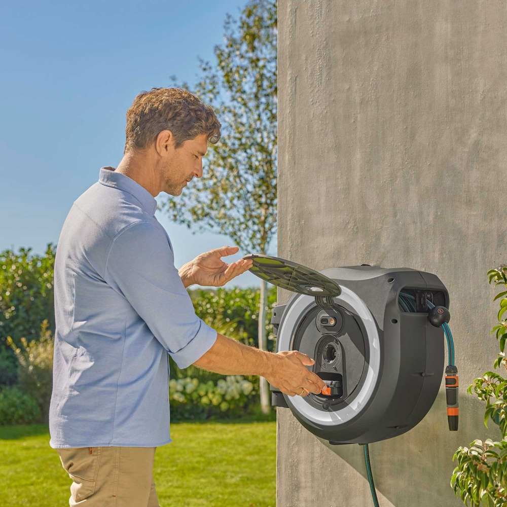 Komplet sæt af Gardena PowerRoll 40m inklusive hanekoblinger og slangekoblinger med vandstop.