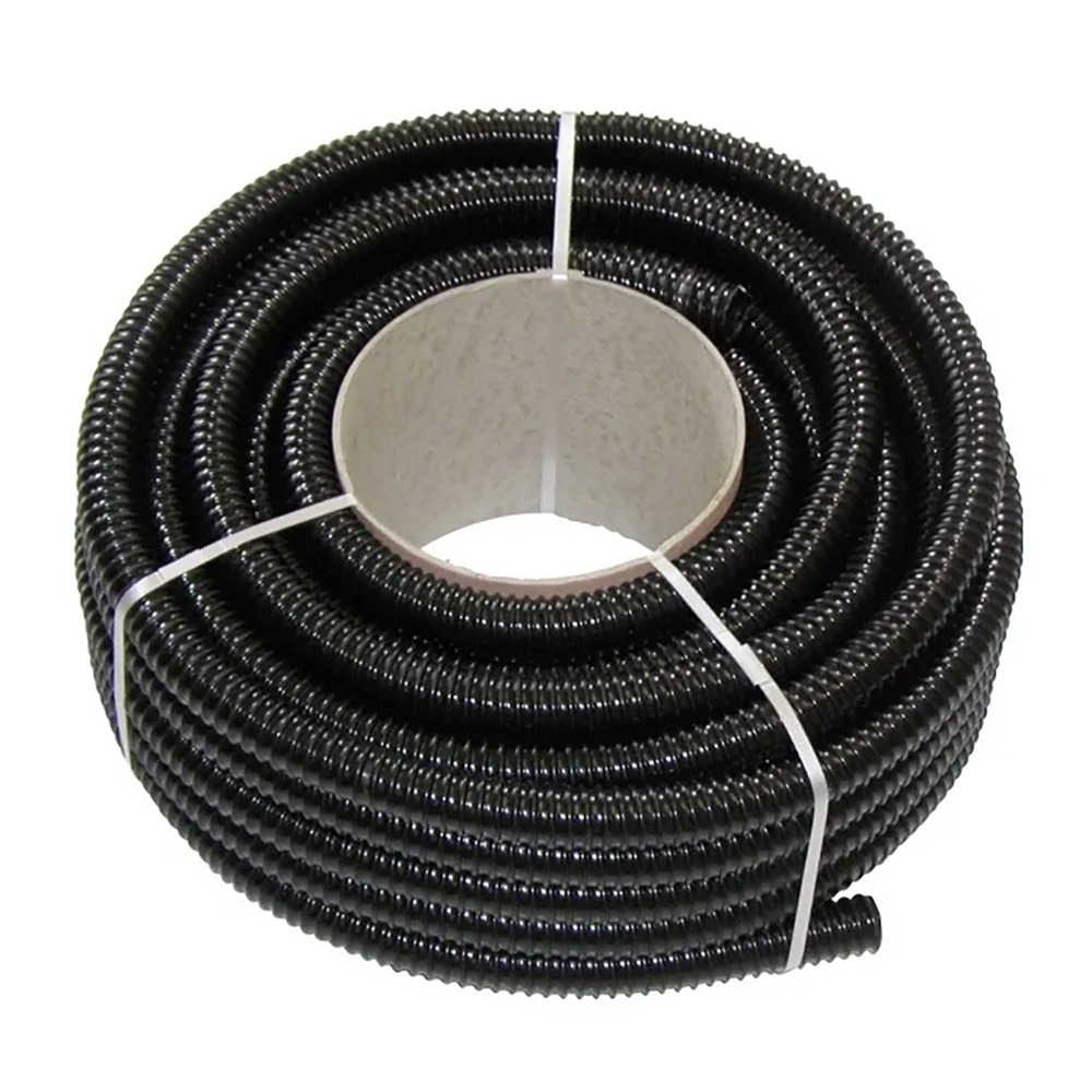 Sort havedamsslange i fleksibel PVC med spiralstruktur – ideel til brug under vand i havedamme, pumper og springvand.